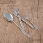 سرویس قاشق و چنگال 24 نفره رولنزا مدل A42 استیل براق (131 پارچه)